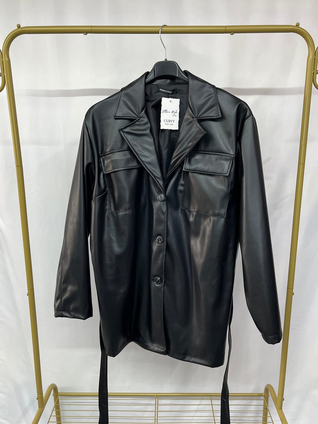 Giubbetto eco pelle stile trench con cintura in vita