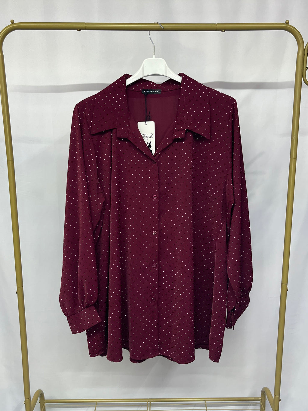 Camicia ricoperta di brillantini