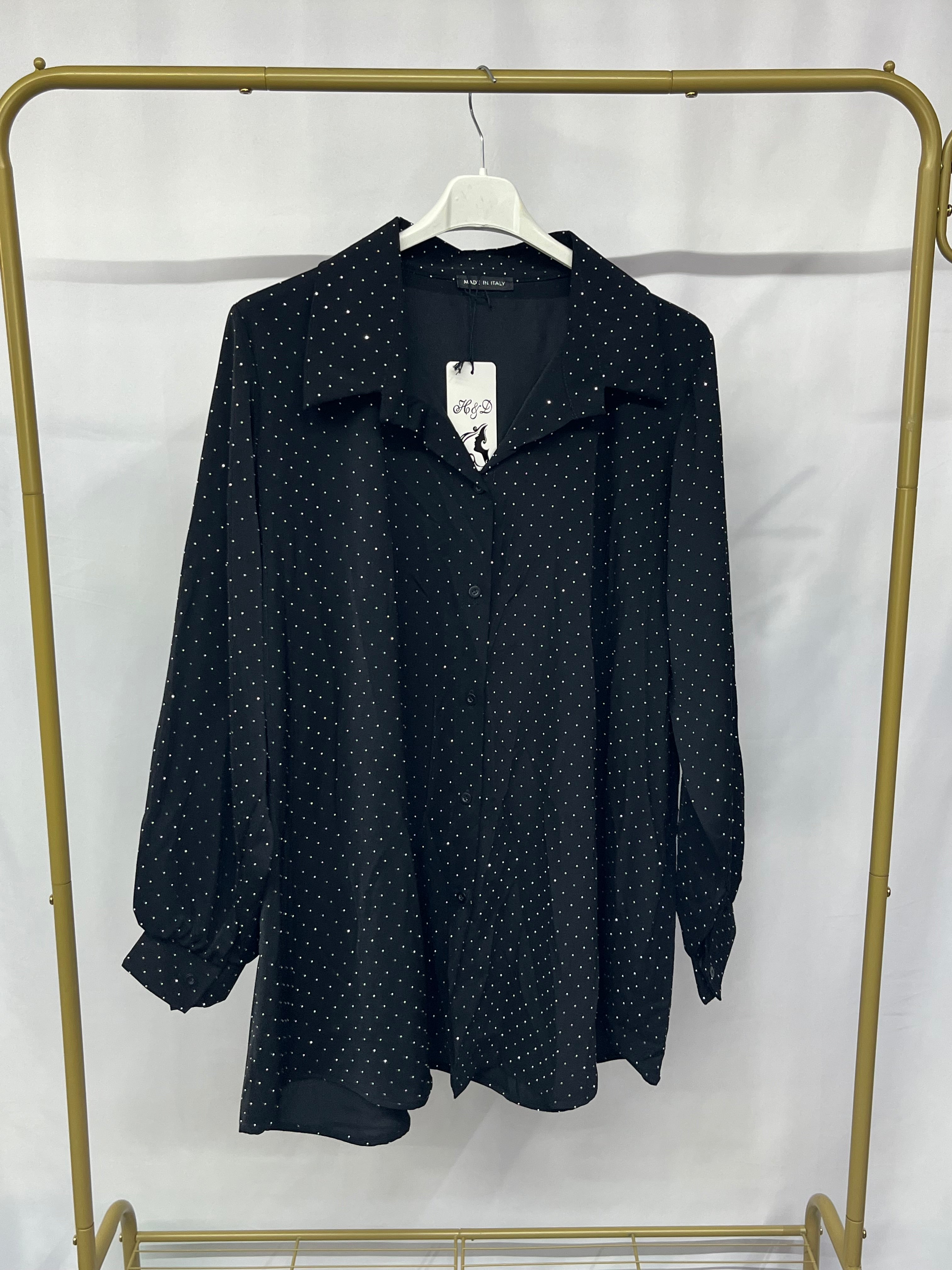 Camicia ricoperta di brillantini