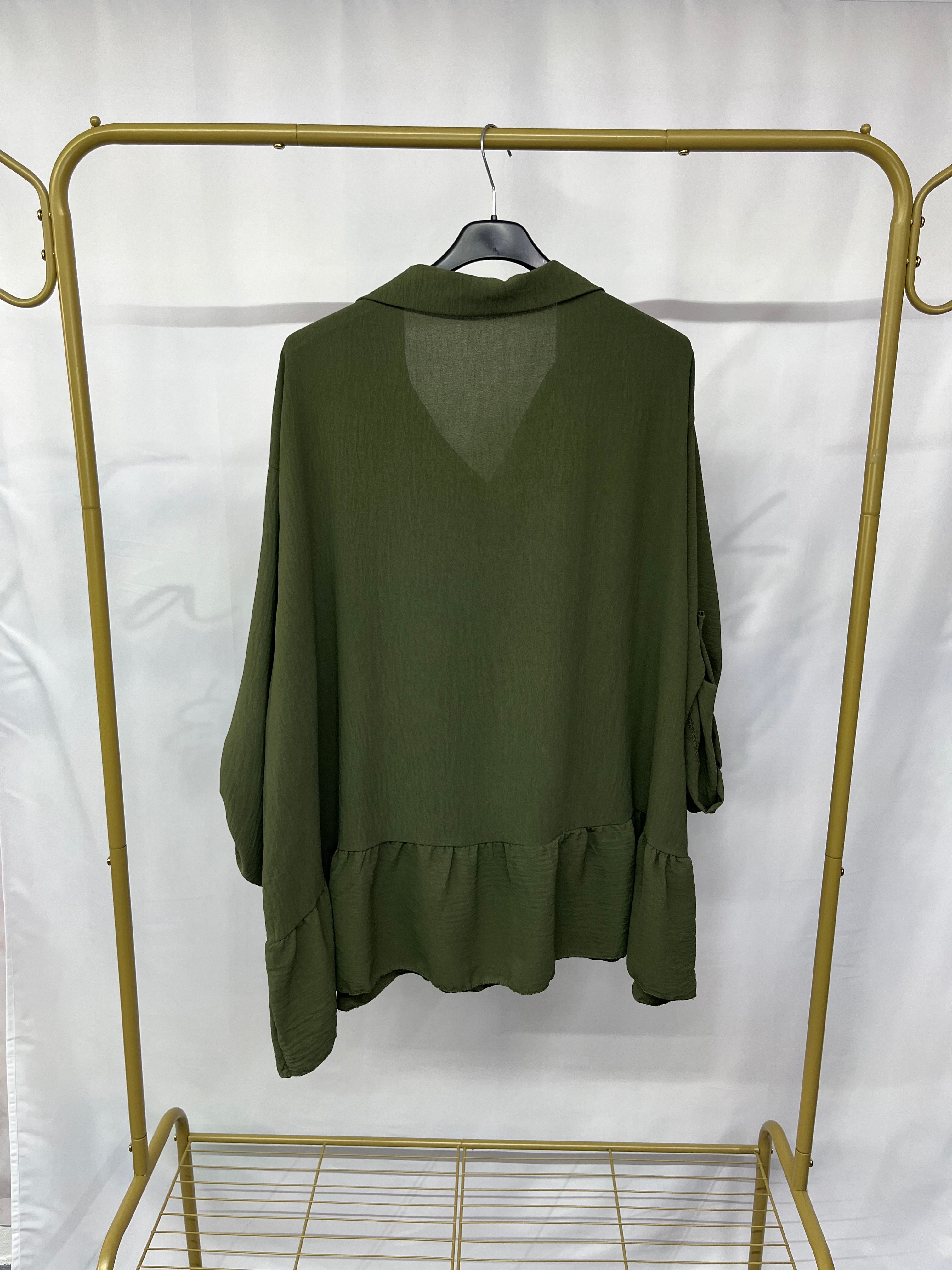 Camicia con colletto e maniche a risvolto
