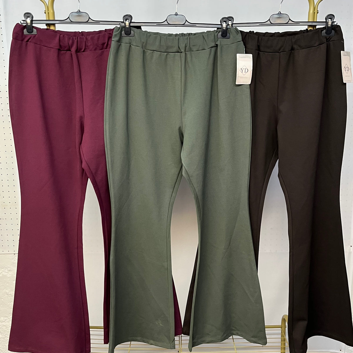 Pantalone Flares
