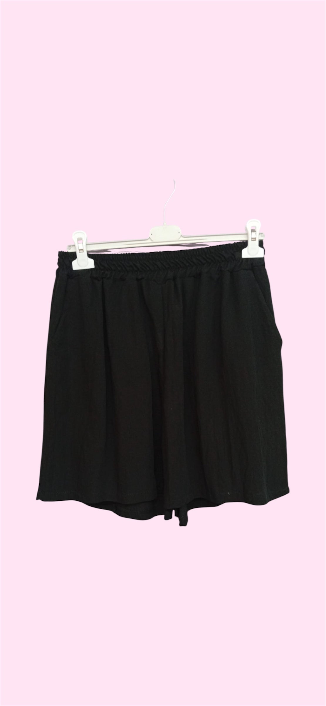 Pantaloncino corto con laccetto regolabile in vita